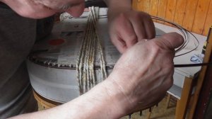 Приклеивание наборных кантов на верхнюю деку(видео №992).