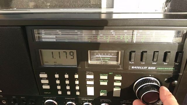 GRUNDIG SATELLIT 600 PROFESSIONAL, WORLD RECEIVER, RADIO, WELTEMPFÄNGER