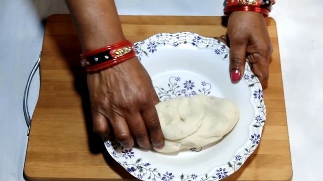 सूजी के गुलाब जामुन बनाने का ऐसा नया तरीका कि आप के गुलाब जामुन एकदम स्पंजी बनेंगे |Suji Gulab Jamu смотреть онлайн