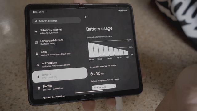 Android 14 FIXES the Pixel Folds Battery Issues! смотреть онлайн