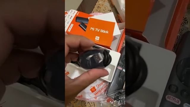 UNBOXING Xiaomi Mi TV Stick Android 9.0, Google Assistant & Smart Cast, Dolby смотреть онлайн