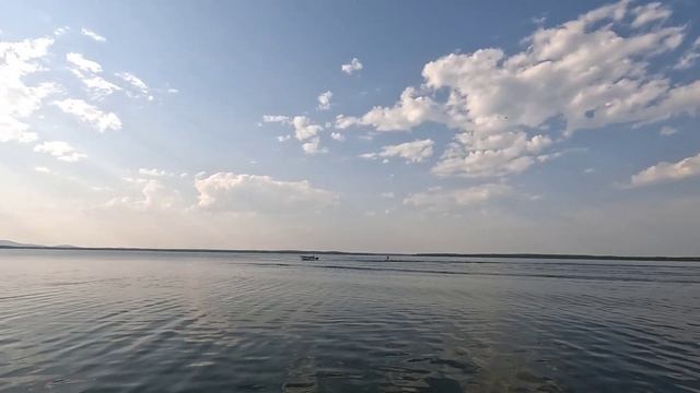 Катаемся на лыжах по воде смотреть онлайн