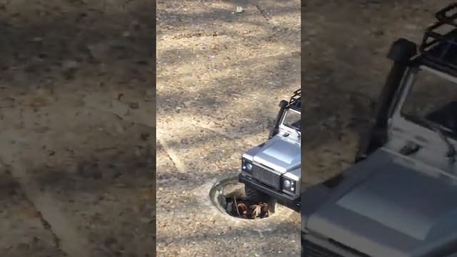 jeep 90 rc car trying to get up hill.🚗 смотреть онлайн
