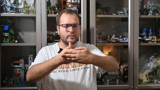 LEGO 10297// UN HÔTEL DANS LA VILLE, MAIS PAS QUE... смотреть онлайн
