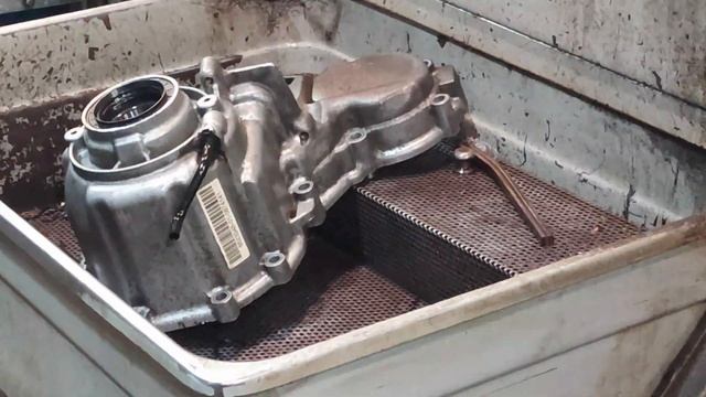 Неисправность раздатки БМВ F30: не едет без газа при вывернутых колесах. Ремонтируем. Лайфхак плюсом смотреть онлайн