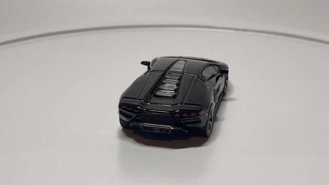 Mini GT Lamborghini Countach LPI 800-4 Nero Maia – Review смотреть онлайн