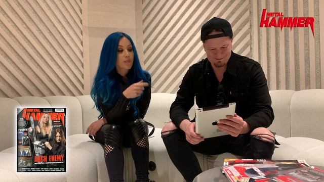 Arch Enemy: Alissa White-Gluz und Michael Amott bewerten METAL HAMMER-Cover смотреть онлайн