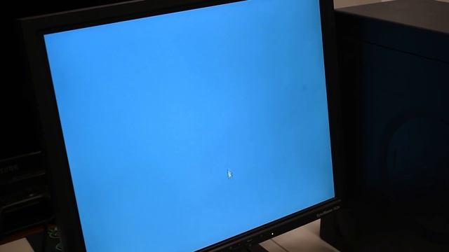 Installing Windows 2000 on a compact flashcard. смотреть онлайн
