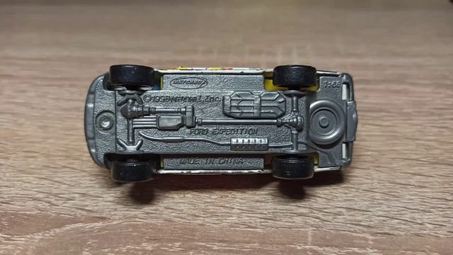 Ford Expedition'1998 Metro Alarm 5. Модель 1-68 от Matchbox