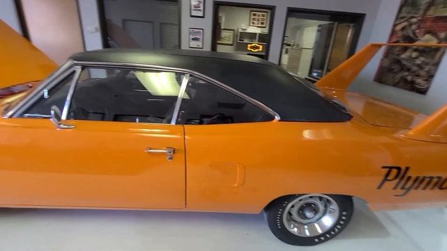 1970 Plymouth Superbird 440 6 pack 4 speed Observed смотреть онлайн