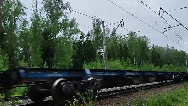 «По встречному пути» ВЛ11-378 с грузовым поездом смотреть онлайн