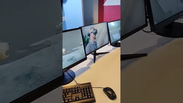 Проект VR Concept - управление ледоколом, который транспортирует грузы по Северному морскому пути. смотреть онлайн