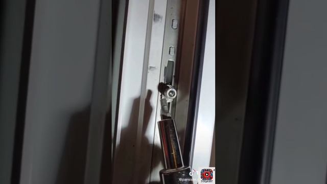 Лайфхак с окном💡🪟👍🏼 А вы знали как перевести стеклопакет на зимний режим? смотреть онлайн