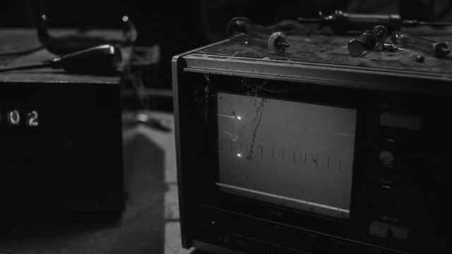 Doors 8090/Dveře 8090 (Jakub Vrbík, Matěj Sláma) смотреть онлайн