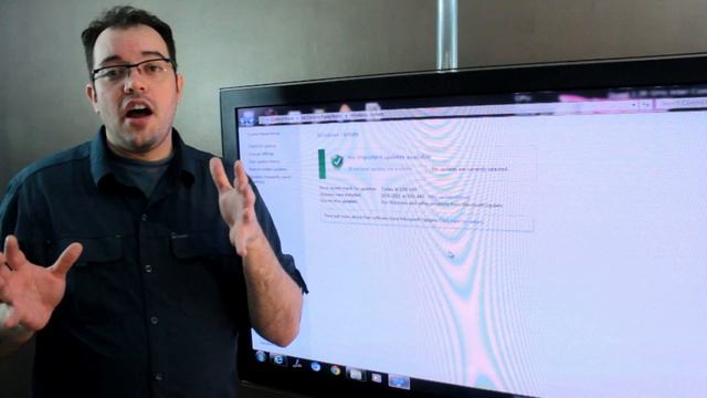 Windows Updates: When Should You Install Them? смотреть онлайн