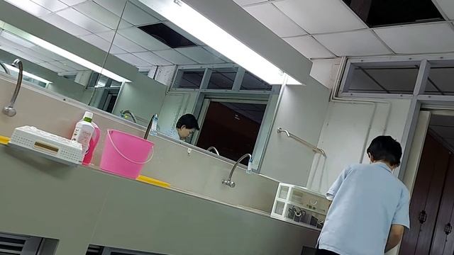 BIG Cleaning: Ep.1 How to do with mosquito nets on windows and ceilings in the house. смотреть онлайн
