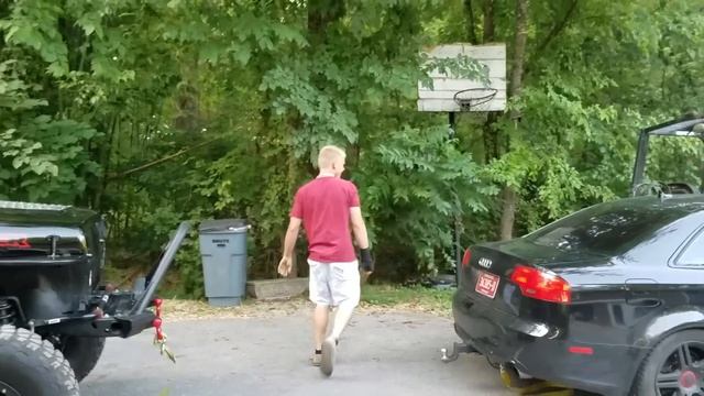 Jeep vs Audi TUG OF WAR!!!!!!!!! смотреть онлайн