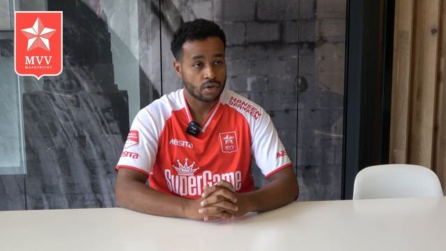 INTERVIEW | Met Roland Alberg #WelkomRoland 💯 смотреть онлайн