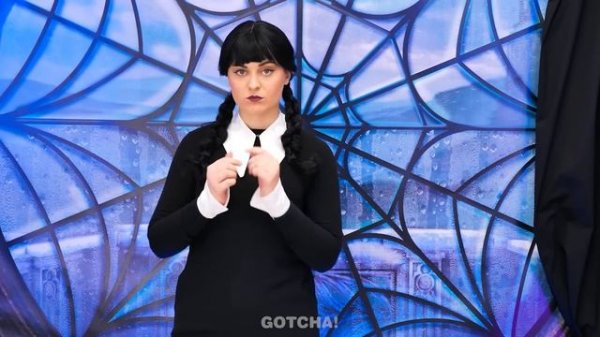 Making Barbie Beautiful Without Money || Rich VS Broke Doll Makeover! Fantastic Hacks