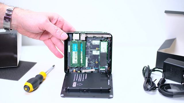 Small but Powerful - Beelink SER4 AMD Ryzen 7 4800U Windows 11 MINI PC смотреть онлайн