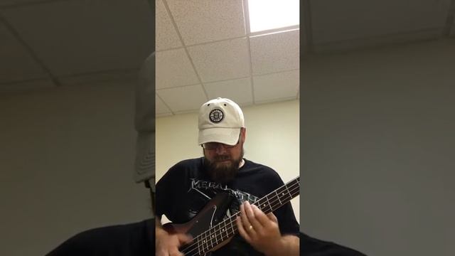 Squier Jaguar Bass смотреть онлайн