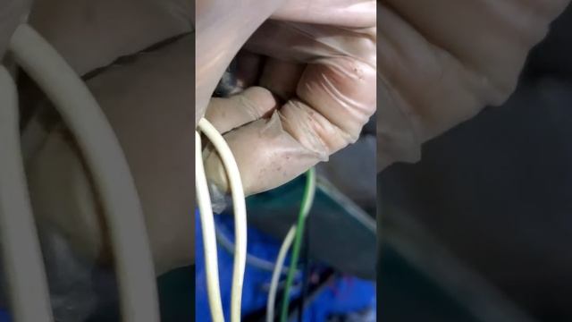 Swapping our main connector for Onan Microlite 2800 generator- Crank no start issue смотреть онлайн