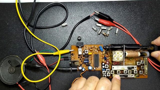 Radyo Tamiri : Magton MG-99, 9 kanallı dünya radyosu смотреть онлайн