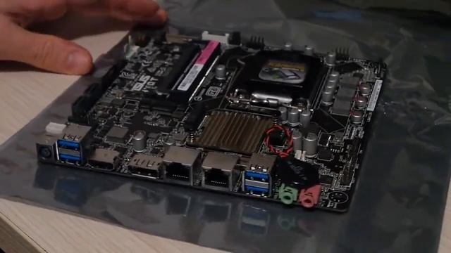 ASUS H110T - A more accurate review [FRUGAL REVIEW] смотреть онлайн