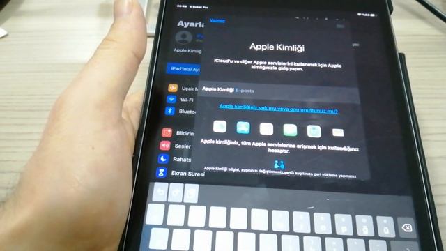 Eski Apple Kimliğinden Çıkış Yapıp Yeni Hesapla Açma смотреть онлайн