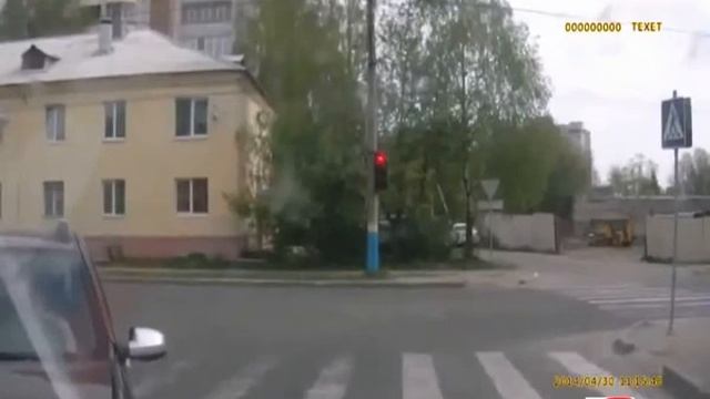 Из двух путей я выбираю третий. Нерешительная автоледи пошла на таран в Брянске смотреть онлайн