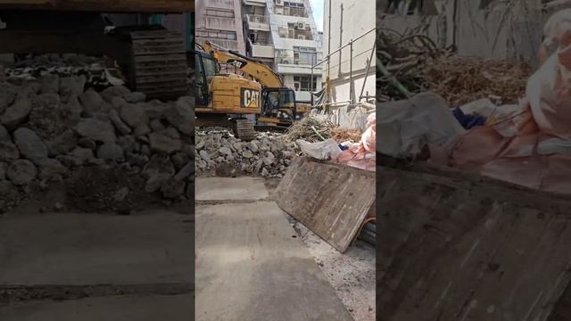 Стройка-разборка здания продолжается смотреть онлайн