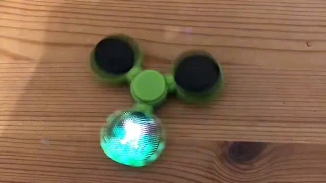 Bluetooth 4.0 Speaker Multi-color LED Fidget Spinner - GearBest.com смотреть онлайн
