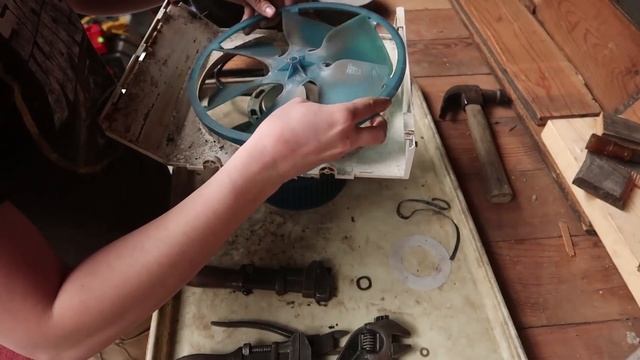 Refrigeration Experiment 01: AC Window Units Teardown, Everything is Broken, Repair Siezed Motor смотреть онлайн