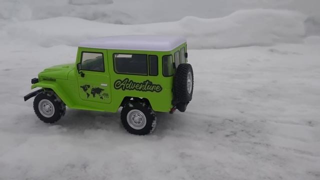 ДЫМЯЩИЙ, рычащий и бюджетный Land Cruiser FJ40 4х4 ... Обзор на HG HG4-50 TRASPED 1/16 смотреть онлайн