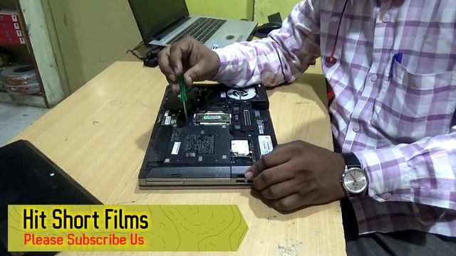 HP Elitebook 8470P DVD Writer Drive Replacement смотреть онлайн