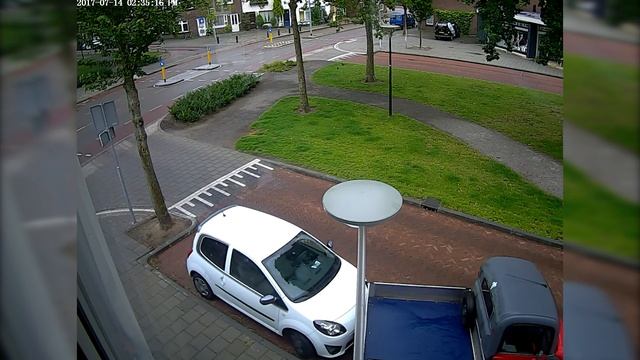 My neighbor damaged my car, captured on security cam. смотреть онлайн