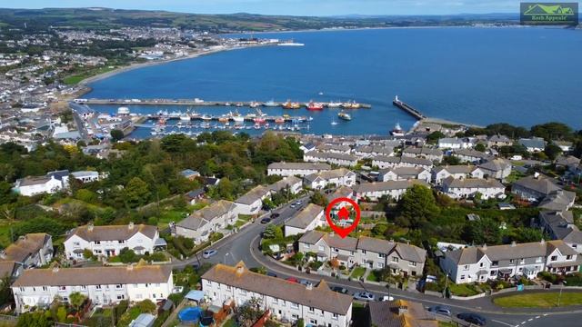 Great starter home. Sea views from all rear windows. Newlyn. For sale by Kerb Appealz estate agent смотреть онлайн