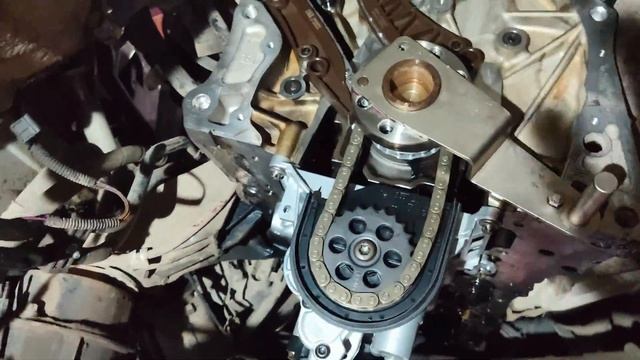 Замена комплекта цепей и масляного насоса БМВ Х6 Е71 (звук мотора с растянутой цепью и после замены) смотреть онлайн