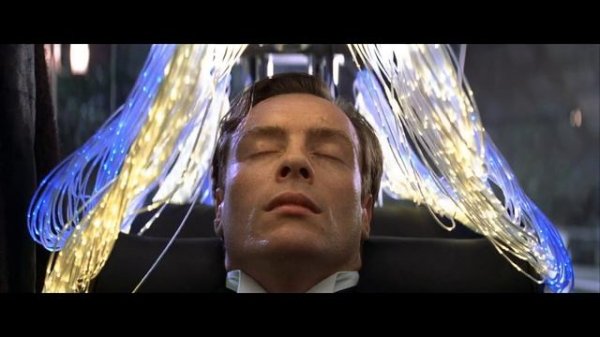 Pierce Brosnan (James Bond 007) / 1995 - 2002 / Moby "James Bond Theme (CJ Bolland Mix)"