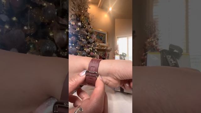 HERMES Apple Watch band in Rouge H смотреть онлайн