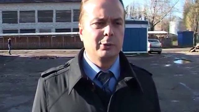 Нелегальные торговцы в Новозыбкове устроили маскарад прямо перед камерой телевидения и проверяющими смотреть онлайн