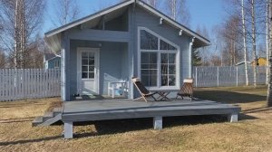 Обзор дачного домика из минибруса. Дёшево и сердито.