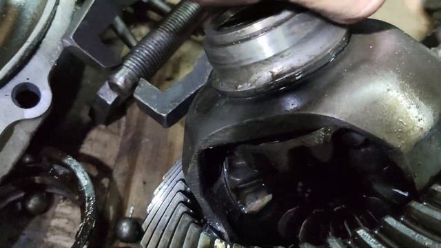 Ремонт переднего редуктора 2.65 на БМВ 5er F07 GT (плюс лайфхак - причина течи сальников) смотреть онлайн