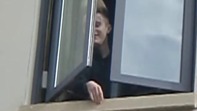John throwing his water out the window! смотреть онлайн