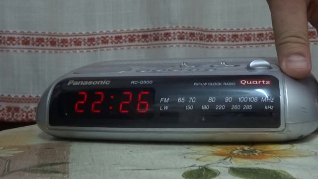 Radio with clock Panasonic RC - Q500 смотреть онлайн