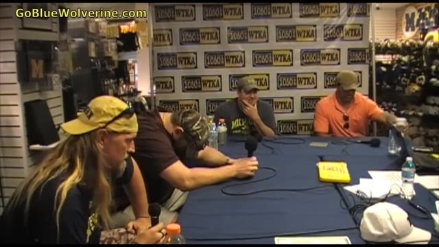 Steve Everitt rips in to Notre Dame смотреть онлайн