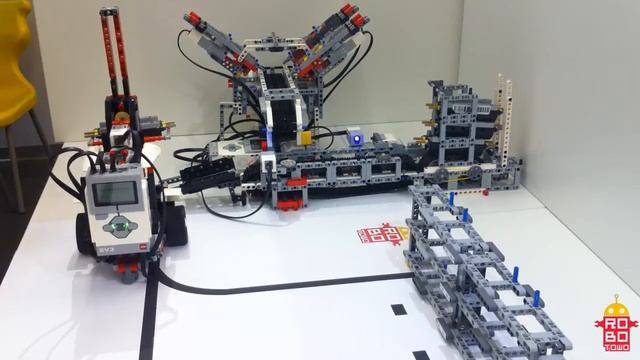 LEGO EV3 forklifter and production line model short version смотреть онлайн