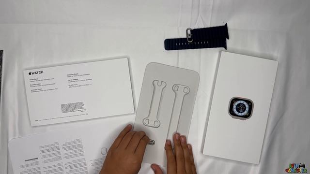 Apple Watch Ultra Titanium midnight Ocean Band 4K смотреть онлайн
