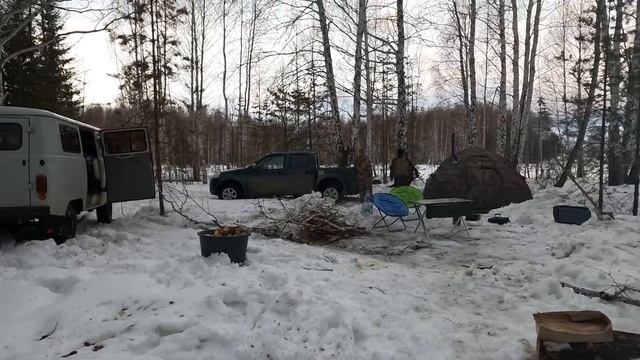 Отдых в лесу с палаткой и печкой смотреть онлайн