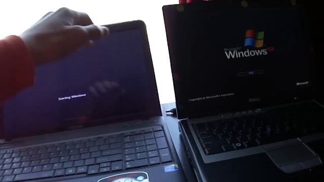 Computer Boot Up Comparison Toshiba vs Dell {720pHD} смотреть онлайн